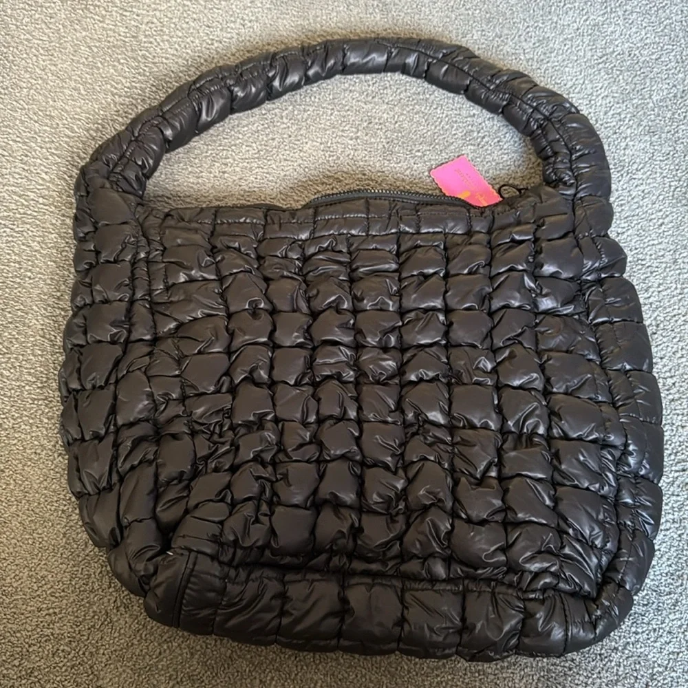 Simply Southern Large Black Quilted Puff Shoulder/Tote Bag. 3 zipper pockets. - Picture 7 of 11